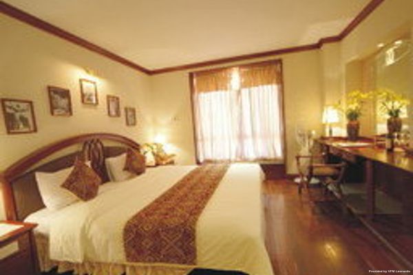 DALAT GOLF HOTEL (Ðalạt)